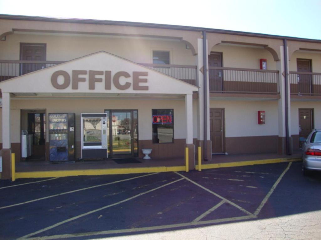 Executive Inn & Suites - Augusta Exterior foto